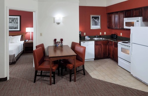 Fort Worth Cultural District Hotel | Residence Inn by Marriott Fort Worth Cultural District