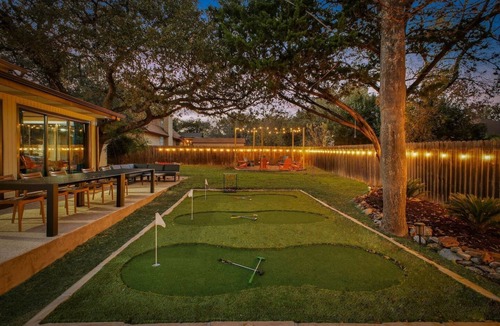 North San Antonio - SAT House | Resort Oasis w/Pool | Hot Tub | Mini Golf & Games