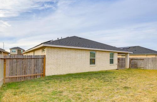 Barker House | Resort Perks & Private Yard: Brookshire Retreat
