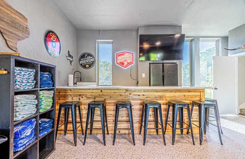 Midlothian House | Retreat Mountain Peak | A Retreat DFW Experience