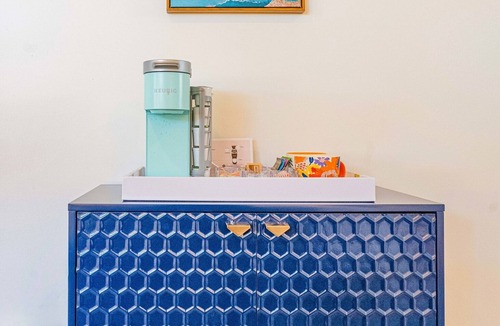 Inez House | Retreat w/HotTub, Steam Room, BBQ, Arcade, Nintendo Switch, WorkSpace & W/D