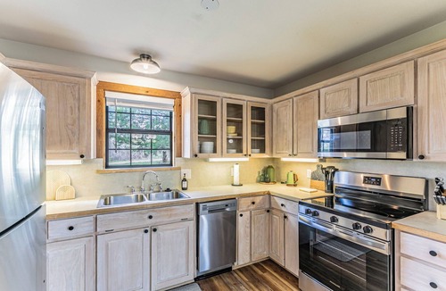 McGregor Cottage | River Access, Starlink, Fire Pit, W/D, Monthly Discount, Peaceful