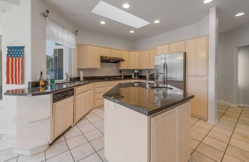 Post Falls House | River Front Home - Private Beach