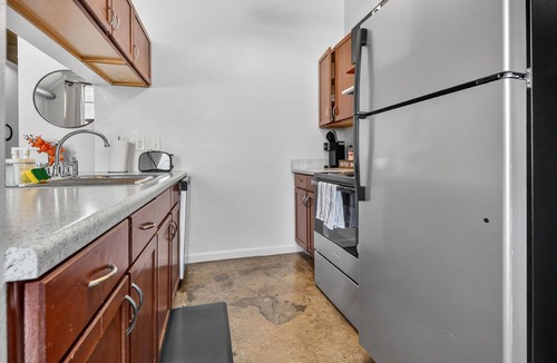 River Market Apartment | River Market Loft Retreat 2BR Stay w/Parking