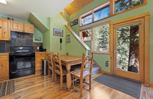 Fall River Estates Condo | Riverfront Fall River Condo Fireplace Close to RMNP
