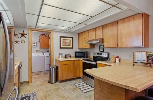 Riggins House | Riverfront home just 2 miles from downtown