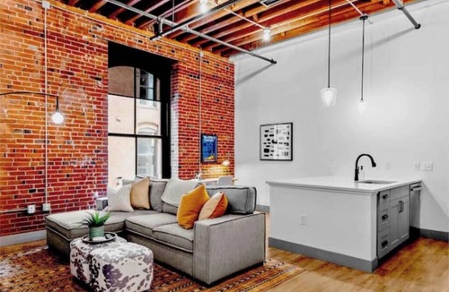 Downtown St. Louis Apartment | Riverfront Loft-Steps from Arch, Stadium & Convention Center