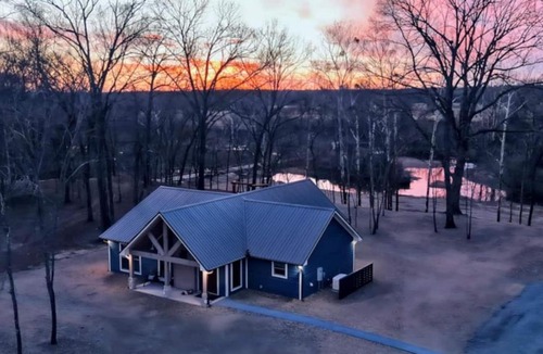 Golden House | Riverfront Retreat Beach, Fishing & Trails