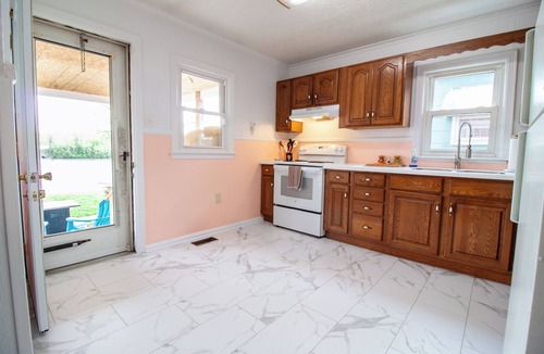 Nitro Cottage | Riverfront Retreat with Dock! Just a few minutes from the local boat ramp
