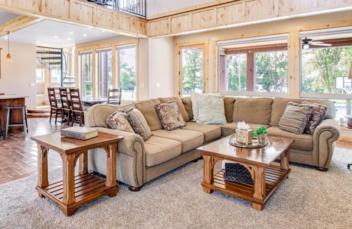 Orondo House | Riverside Luxury