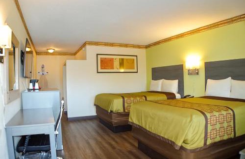 Huning Highland Historic District Hotel | Rodeway Inn Albuquerque Downtown on Rt 66