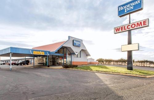 Boardman Hotel | Rodeway Inn Boardman - Hermiston