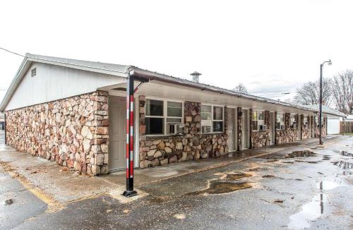 La Grande Hotel | Rodeway Inn La Grande - Island City