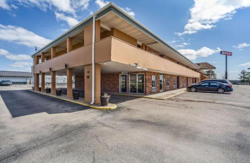 Martell Hotel | Rodeway Inn Lincoln West - University Area