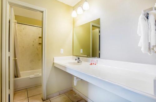 Jacksboro Hotel | Rodeway Inn