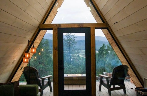 Plains Cabin | Romantic A-Frame Oasis w/Wood-Fired Hot Tub”