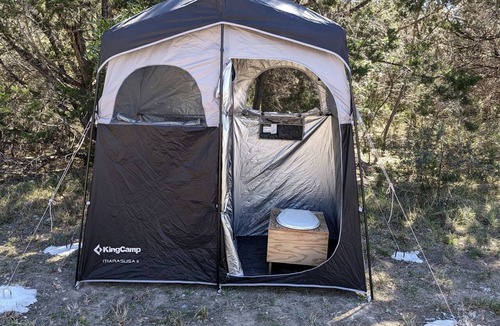 Vanderpool RV Rental | Romantic Glamping Getaways in Texas Hill Country in this Cute Safari Tent Rental