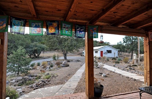 Tyrone House | Romantic Vacation Rental with Hot Tub near New Mexico's Pinos Altos Mountains