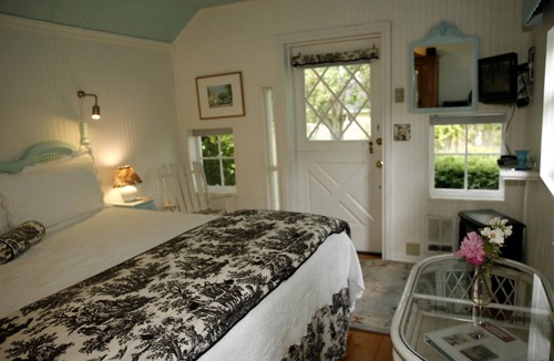 Langley House | Romantic Weekend Getaway on Whidbey Island in Langley, Northern Washington