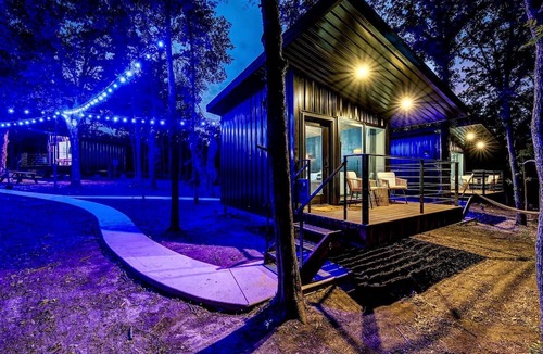 Alvord Cabin | Romantic Woodland Cabin Hideaway Near the Lake in Scenic Texas Countryside