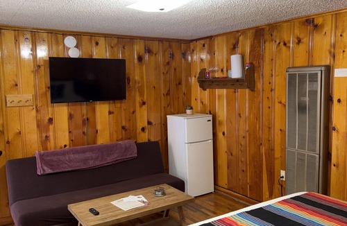 Red River House | Room 5 at Bellamy's Haus