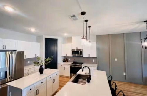 Princeton House | Rose -1, Luxury Large room, Sleeps 5, Wifi
