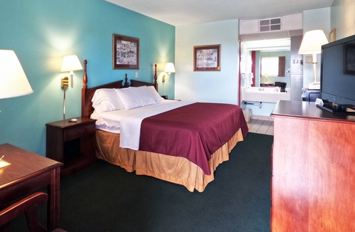 Vega Hotel | Route 66 Desert Rose Country Inn