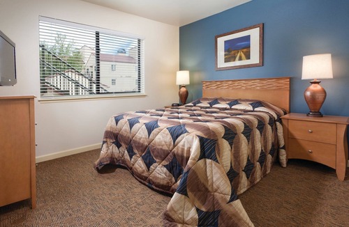 Chelan Resort | Rugged peaks of the North Cascades!