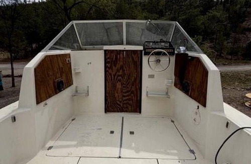 Mayhill Boat Rental | Rustic Boat Glamping Retreat with Mountain Views near Rio Peñasco in Mayhill, New Mexico