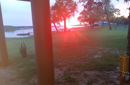 Eastland Cabin | Rustic cabin at lake Leon. Lake aces for fisherman or boat enthusiast.