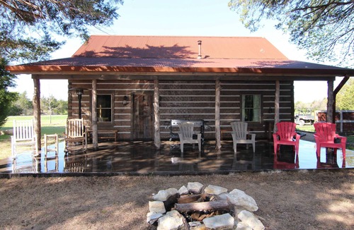 Glenn Heights Cabin | Rustic/Luxury Cabin Rental