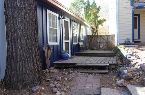 Bisbee Cabin | Rustic Old Bisbee Cabin - Whole House