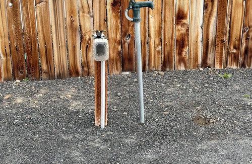 Sunland Estates RV Rental | RV parking in Sunland, close to park and store. No bathroom. No septic dump.