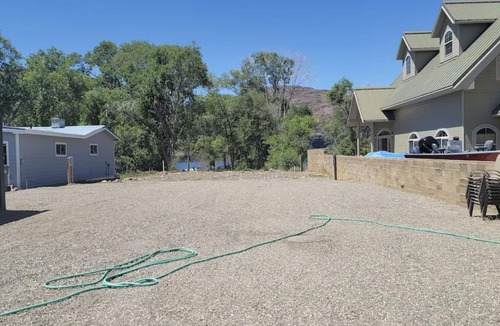 Sunland Estates RV Rental | RV spot on the River Unit C -minutes from Gorge concerts