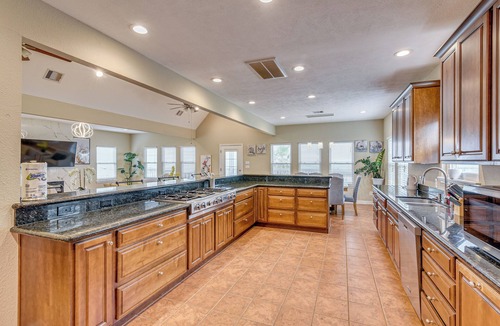 San Leon House | Saltwater Pool! Epic Galveston Bay Group Getaway!