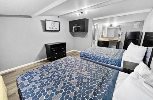 Winnie Hotel | Sands Inn