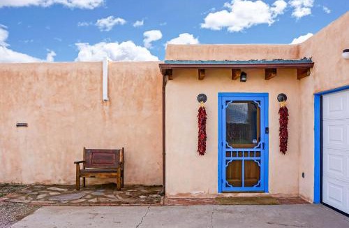Eldorado at Santa Fe House | Santa Fe Desert Adobe Retreat - Mountain Views