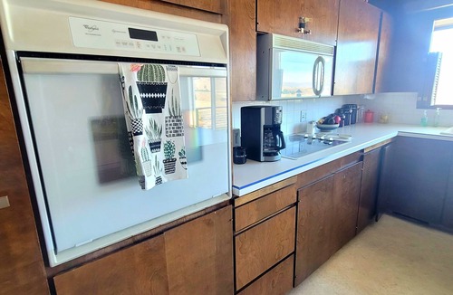 Okanogan House | Scenic 3-Bedroom Getaway with Stunning Views & Ample Space in Okanogan