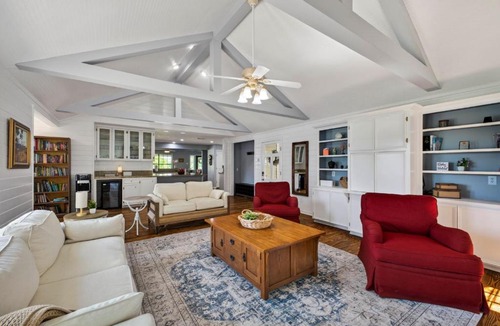 Oakland House | Schulenburg Ranch Retreat, Pond & Fire Pit