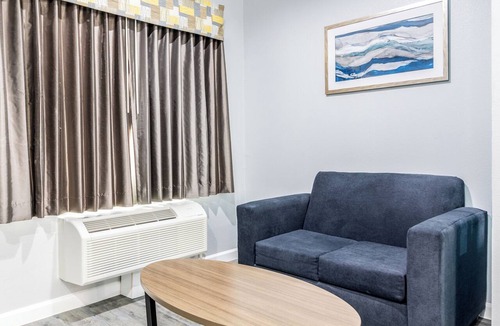 Humble Hotel | Scottish Inns & Suites Kingwood