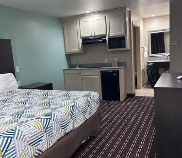 Fort Worth Hotel | Scottish Inns White Settlement