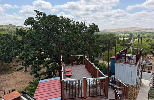 Medicine Park House | SE Wichita Mountains Tiny House Stay w Patio Suite