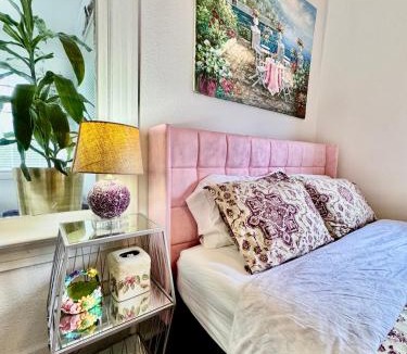 Rainier Valley House | Seattle 2nd Floor House with 2 Queen Bedrooms and Extra Sofa Bed Located 10 minutes from SeaTac Airport and 20 minutes from Downtown