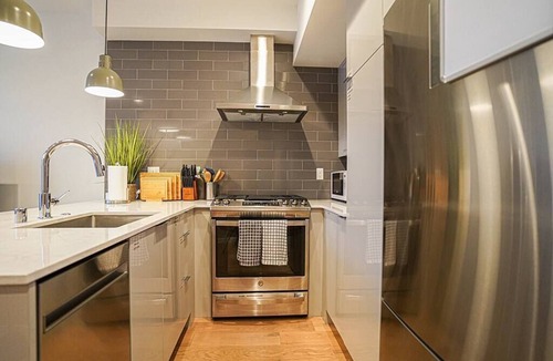 North Beacon Hill House | Seattle Townhouse near Lightrail with Rooftop Views