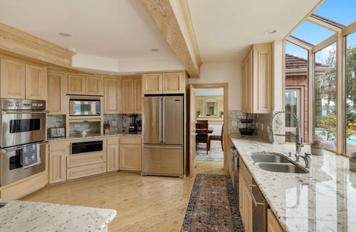 Mercer Island House | Seattle Waterfront Mansion on Lake WA