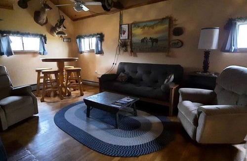 Marsland Cottage | Secluded Cottage on East Ash Creek near Fort Robinson State Park, Nebraska