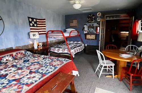 Marsland Cottage | Secluded Cottage on East Ash Creek near Fort Robinson State Park, Nebraska