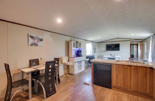 Canadian County House | Secluded El Reno Retreat w/Private Fishing Lake!