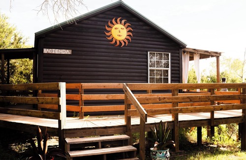 Paluxy Cabin | Secluded Escape with scenic views & hot tub