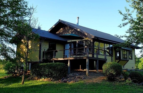 Smithville House | Secluded Getaway ! ! - Eagle Creek Cottage - Pet friendly!